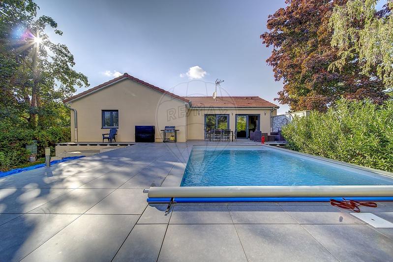 Maison - 160 m² - 6 pièces