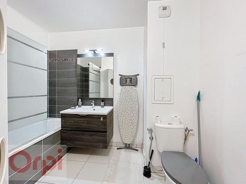 Appartement - 98 m² - 5 pièces