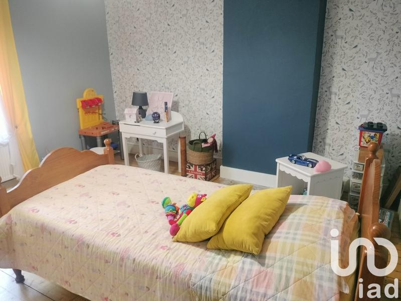 Maison - 230 m² - 10 pièces