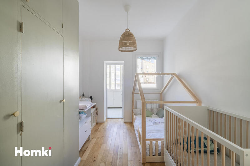 Appartement - 81 m² - 3 pièces