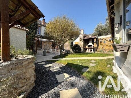 Maison - 176 m² - 6 pièces