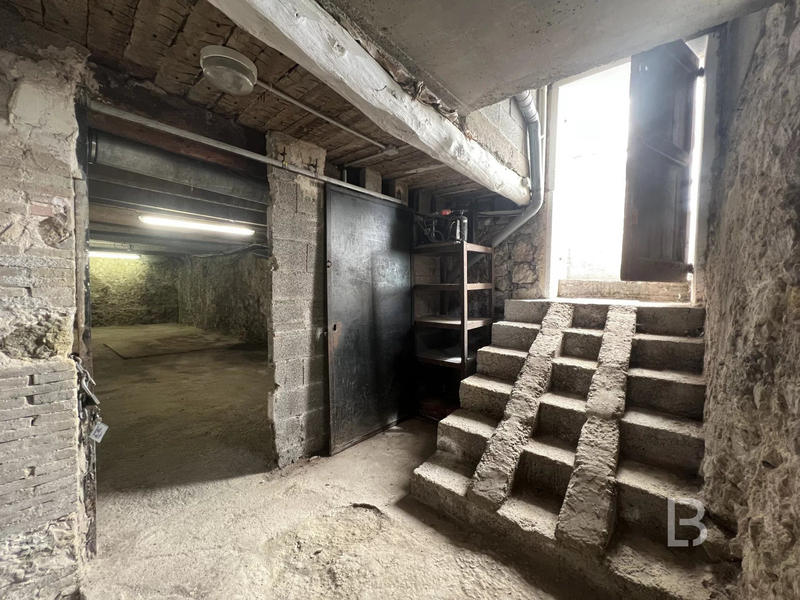 Parking / Garage - 33 m²