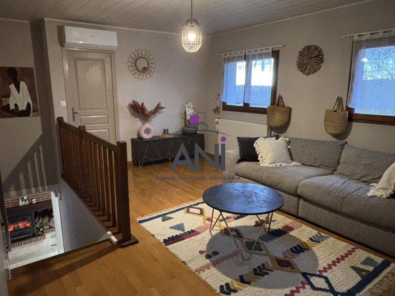 Maison - 204 m² - 7 pièces