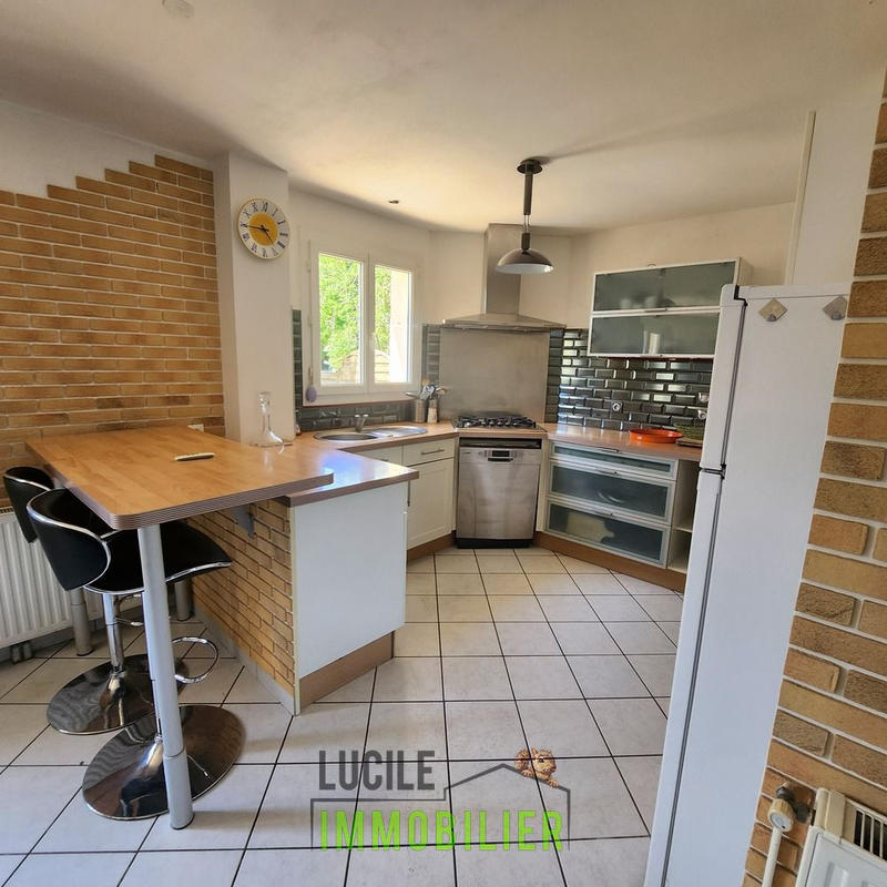 Maison - 110 m² - 6 pièces