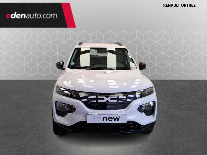 Dacia Spring Essential -23b