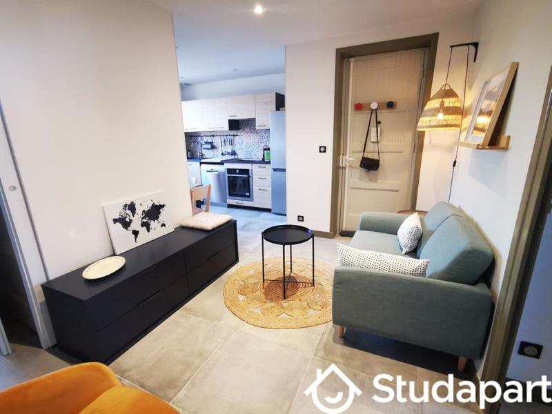 Chambre - 10 m² - 1 pièce