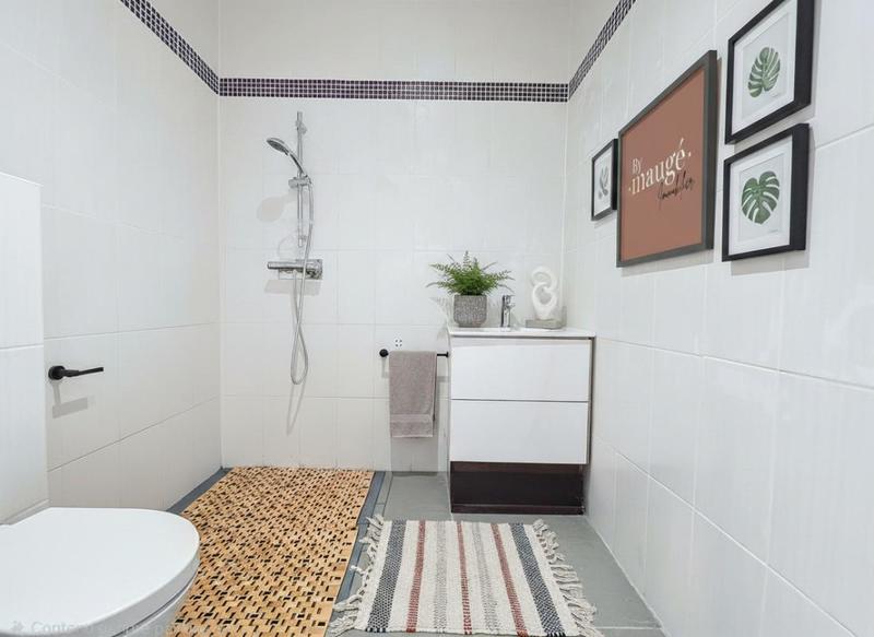 Maison - 211 m² - 6 pièces