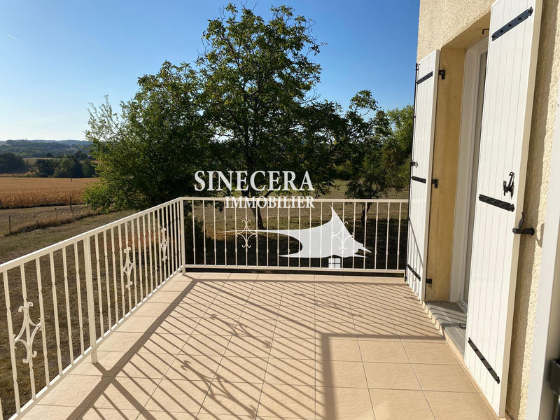 Propriété - 98 m² - 5 pièces