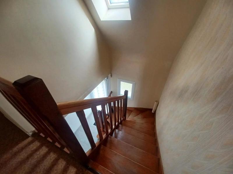 Maison - 101 m² - 5 pièces