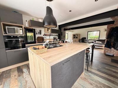 Maison - 135 m² - 6 pièces