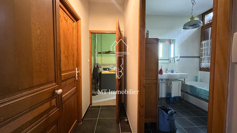 Maison - 343 m² - 8 pièces