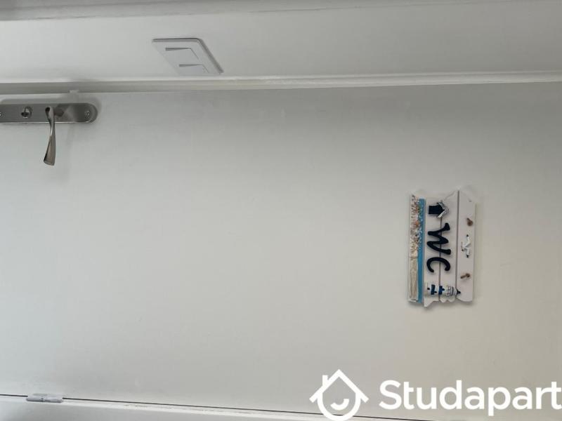 Chambre - 9 m² - 1 pièce