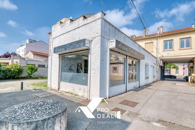 Local commercial - 25 m² - 1 pièce