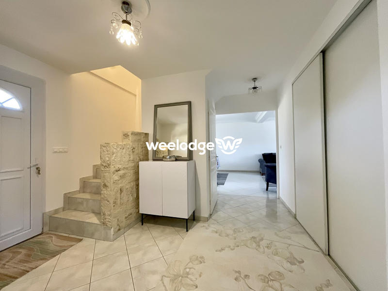 Maison - 145 m² - 6 pièces