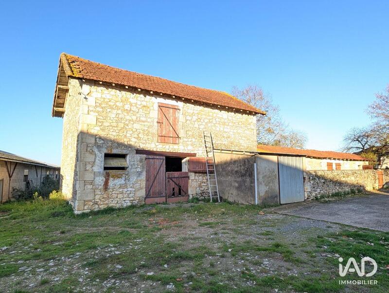 Maison - 92 m² - 5 pièces