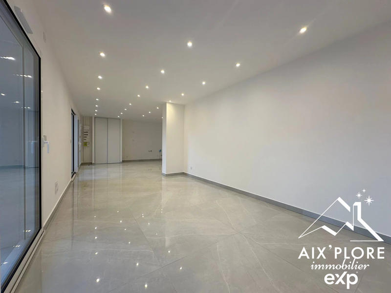 Appartement - 105 m² - 4 pièces