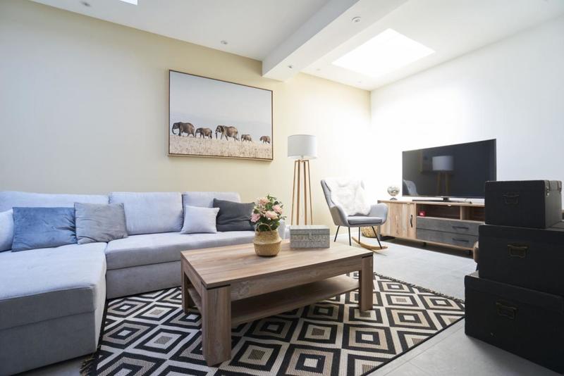 Maison - 156 m² - 8 pièces