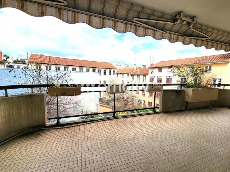 Appartement - 102 m² - 5 pièces