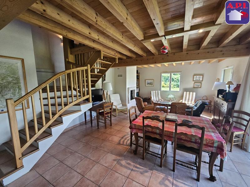 Maison - 91 m² - 4 pièces