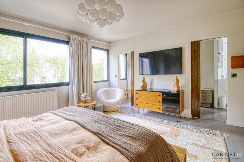 Villa - 650 m² - 10 pièces