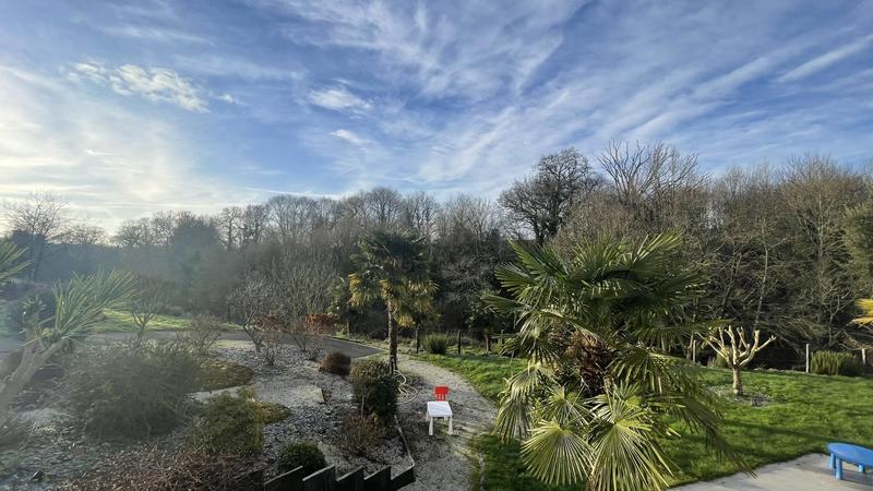 Maison contemporaine - 242 m² - 10 pièces