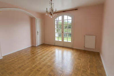 Maison - 155 m² - 6 pièces