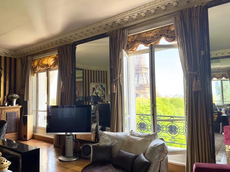 Appartement - 289 m² - 5 pièces