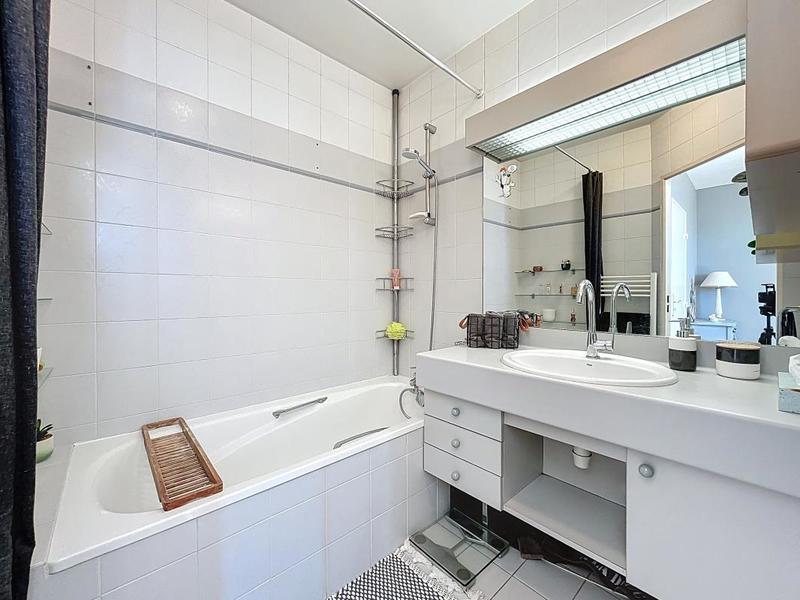 Appartement - 122 m² - 6 pièces