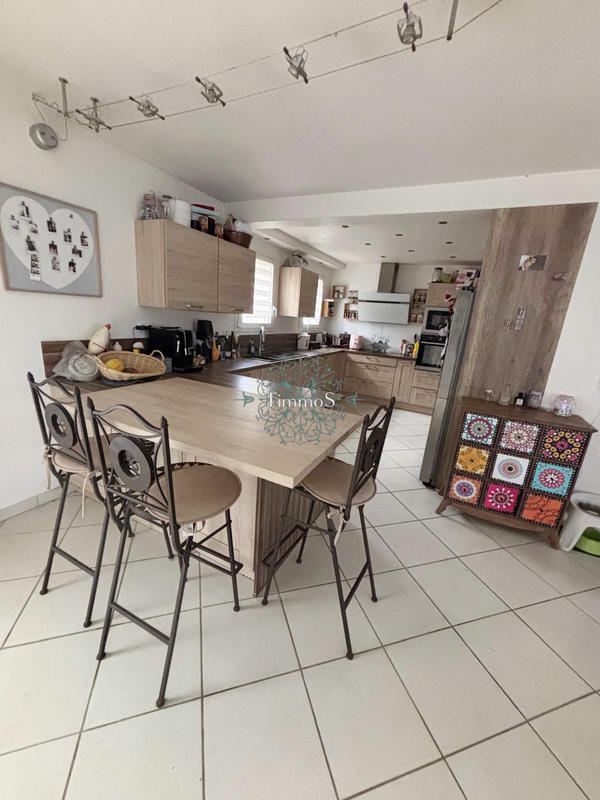 Maison - 180 m² - 7 pièces