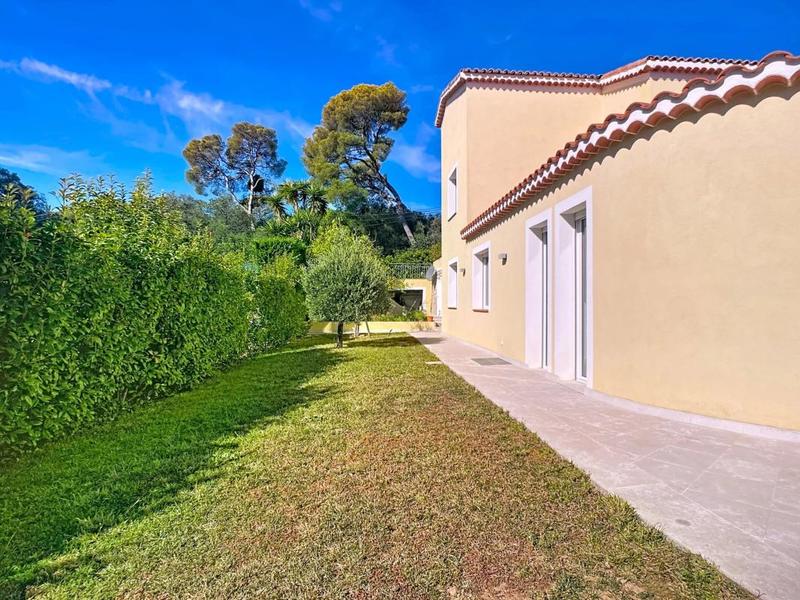 Villa - 195 m² - 7 pièces