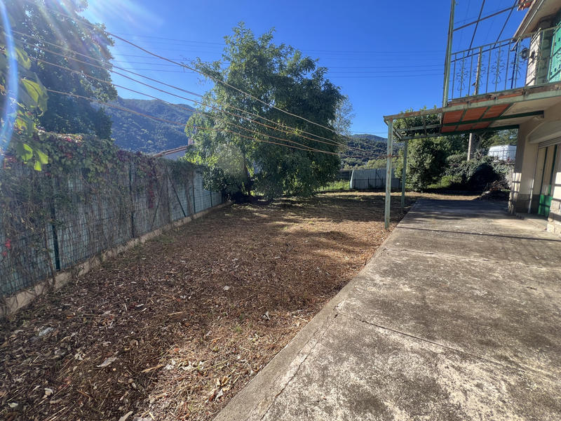 Maison - 139 m² - 9 pièces