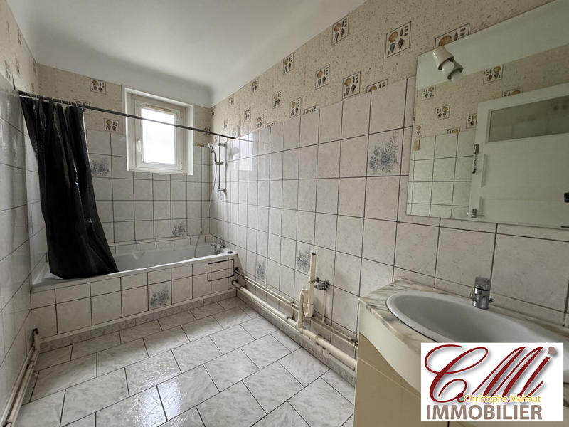 Appartement - 80 m² - 3 pièces