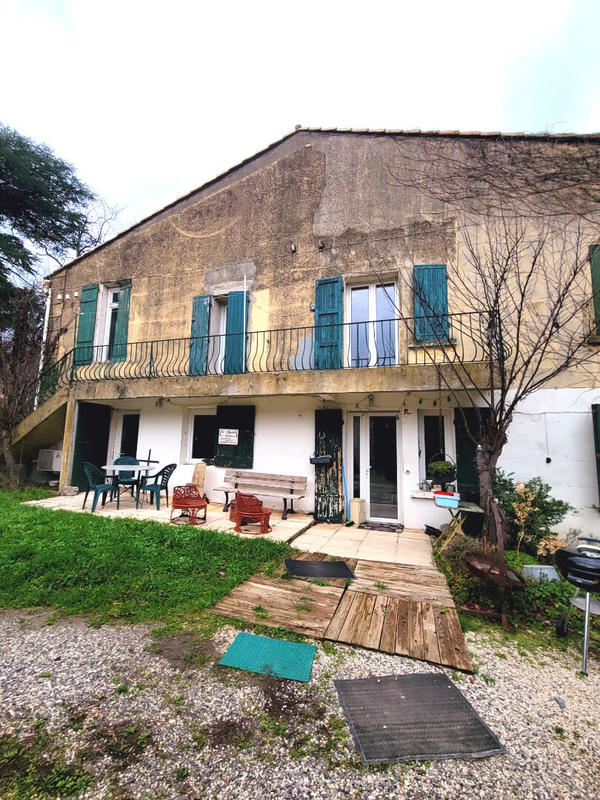 Maison - 600 m² - 12 pièces