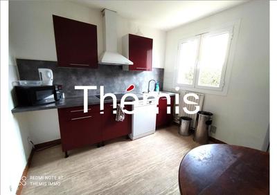 Appartement - 81 m² - 5 pièces