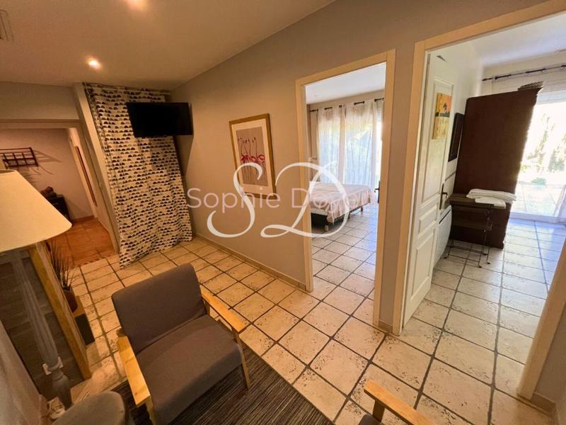 Maison - 523 m² - 14 pièces