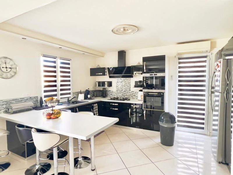 Maison - 130 m² - 6 pièces