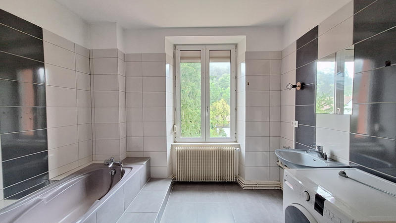 Appartement - 131 m² - 6 pièces