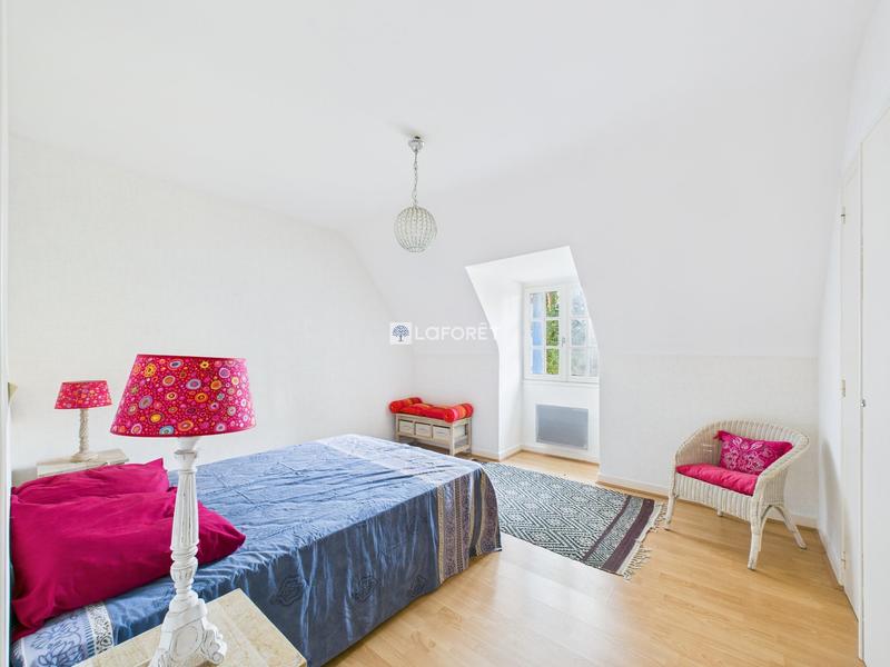 Maison traditionnelle - 138 m² - 6 pièces