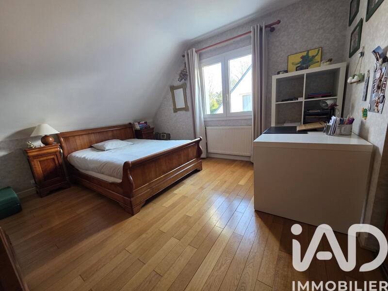 Maison - 175 m² - 8 pièces