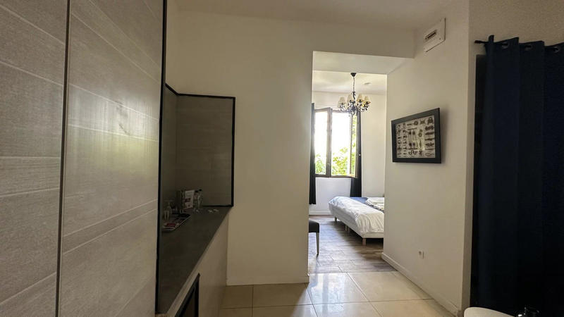 Maison - 320 m² - 11 pièces