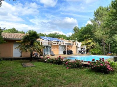 Maison - 131 m² - 6 pièces