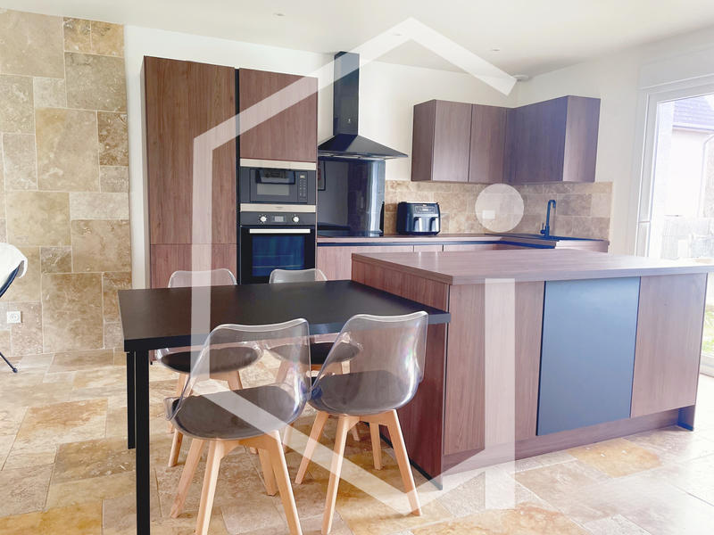 Maison - 100 m² - 4 pièces