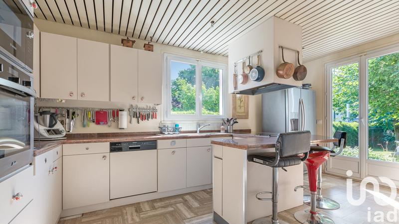 Maison - 183 m² - 9 pièces