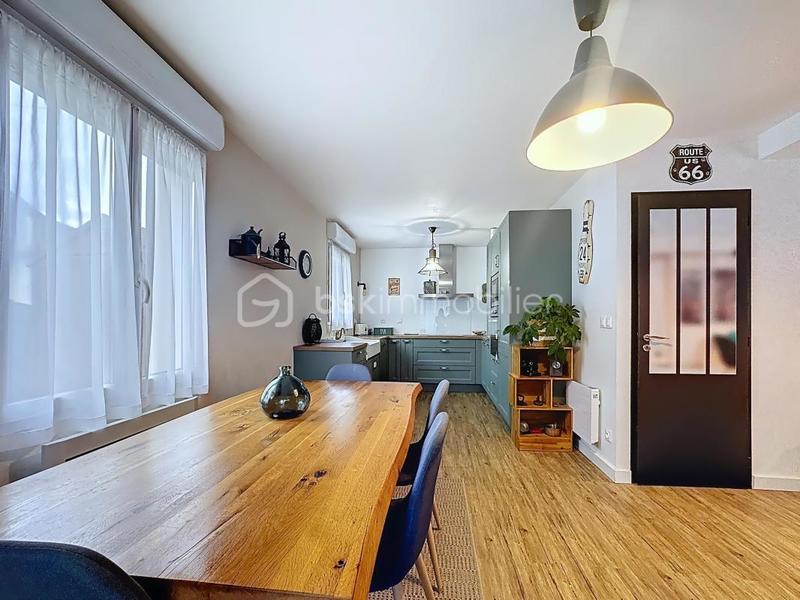 Maison - 90 m² - 4 pièces