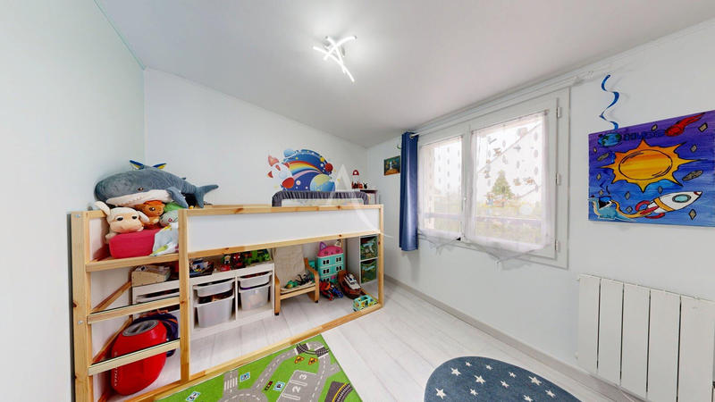 Maison - 88 m² - 6 pièces