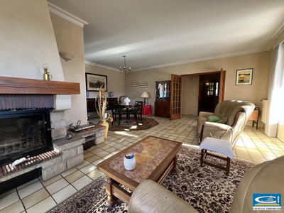 Maison traditionnelle - 154 m² - 5 pièces