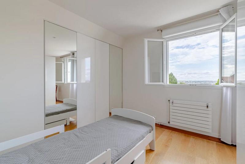 Maison - 200 m² - 7 pièces