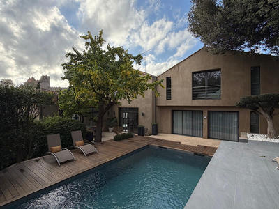 Maison - 253 m² - 6 pièces