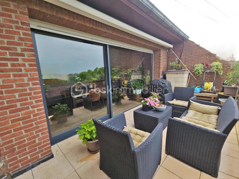 Maison - 205 m² - 7 pièces