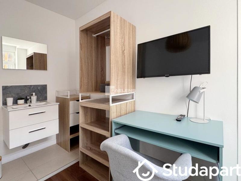 Chambre - 10 m² - 1 pièce